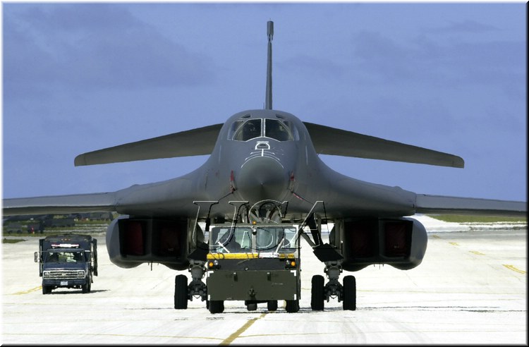 B-1 BOMBER.jpg