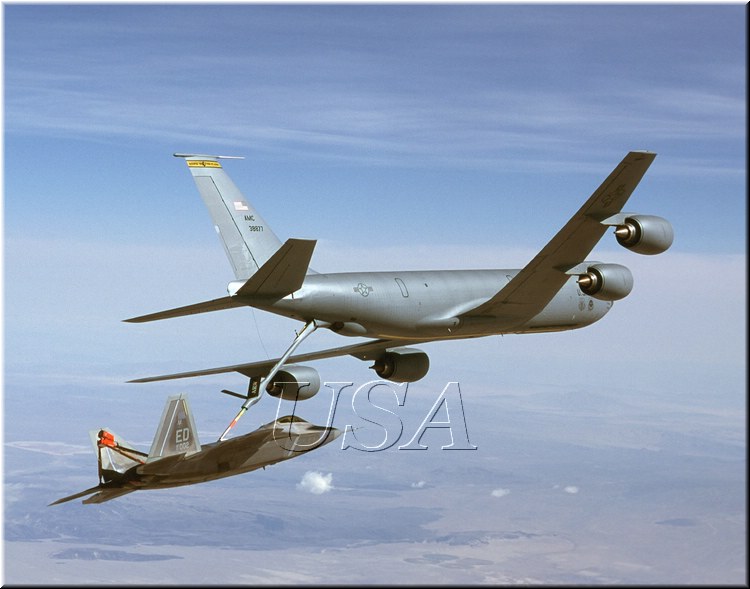 KC_135_REFUELING.jpg